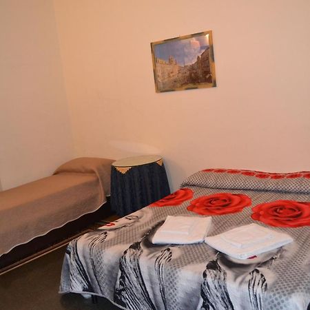 Booking House Рим Екстериор снимка