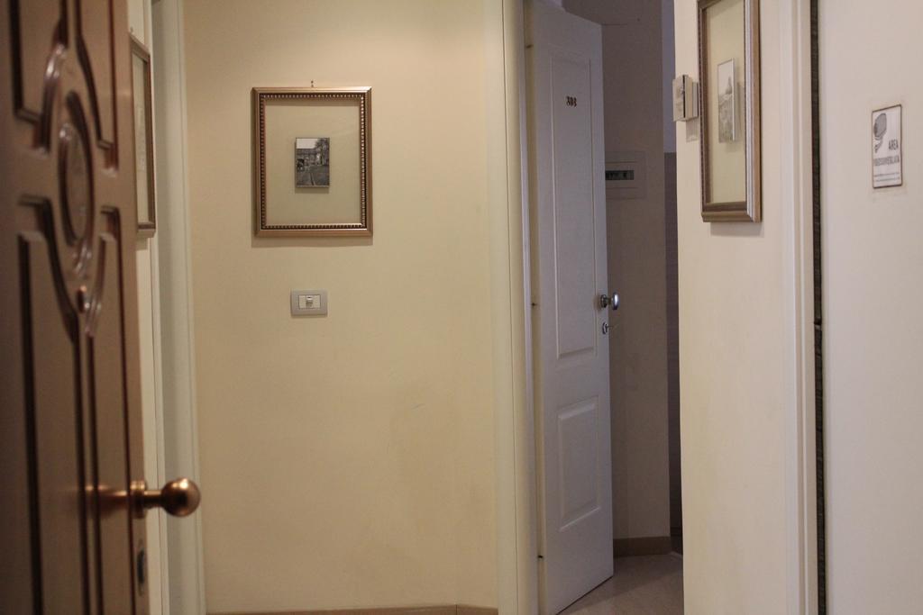 Booking House Рим Екстериор снимка