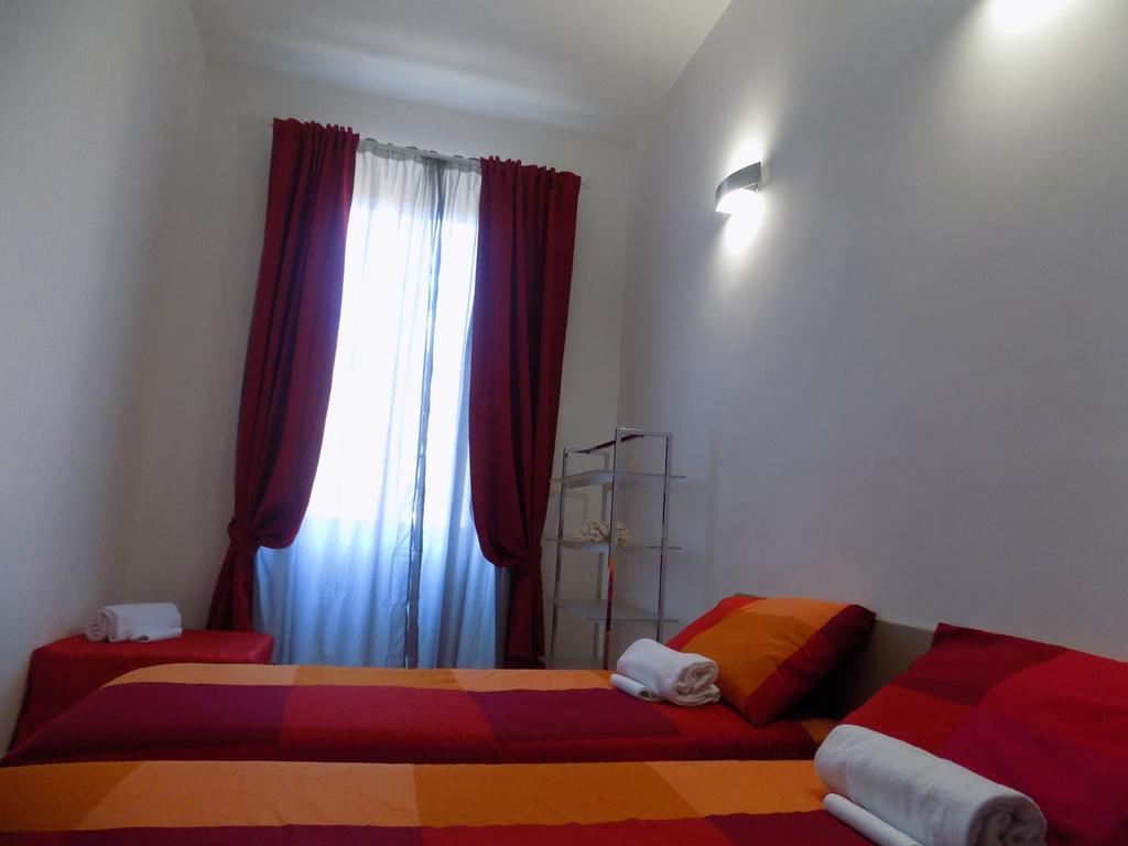 Booking House Рим Екстериор снимка