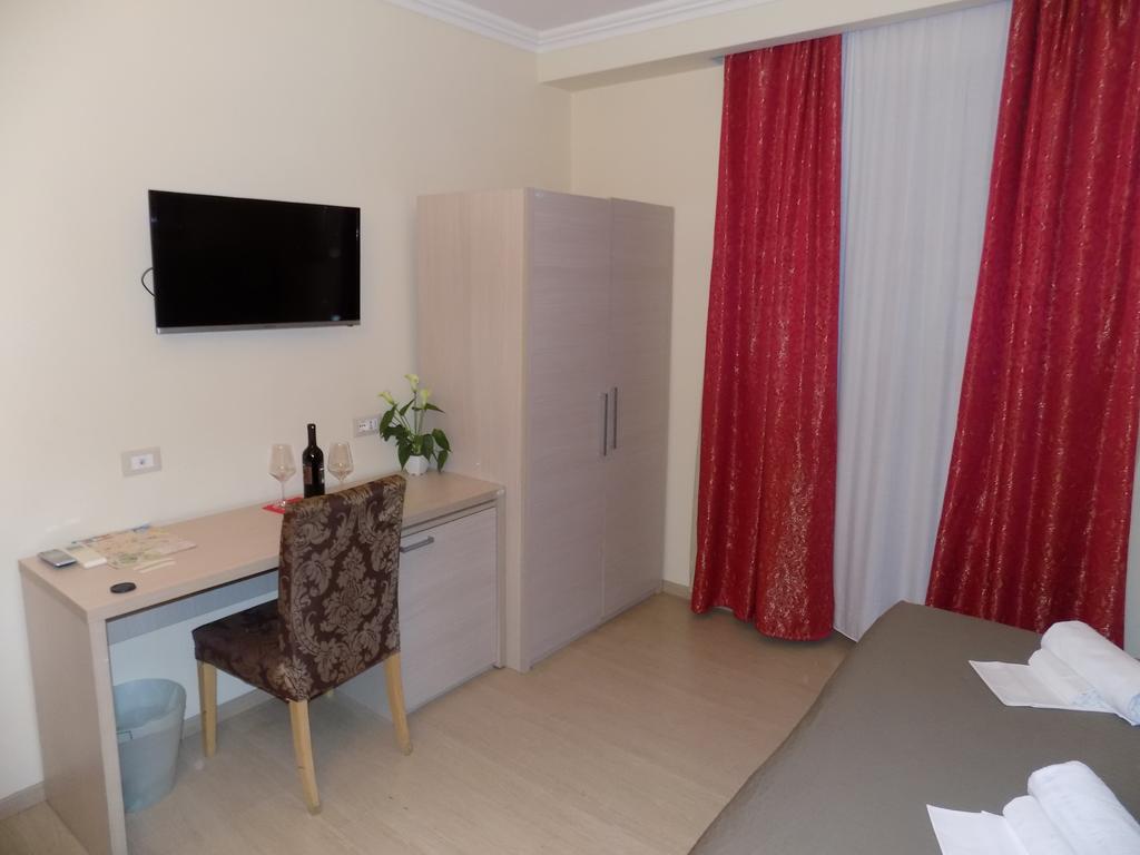 Booking House Рим Екстериор снимка