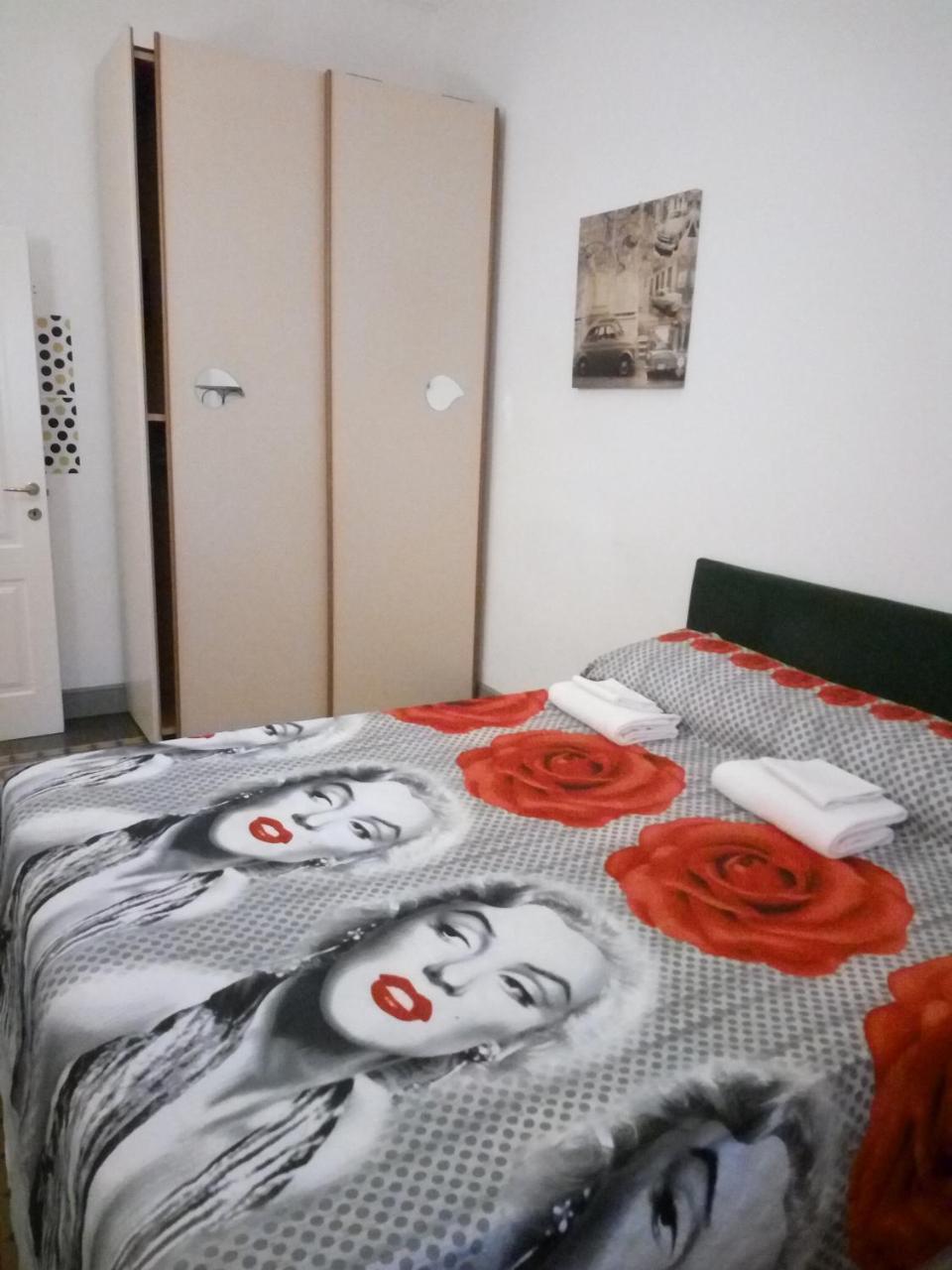 Booking House Рим Екстериор снимка
