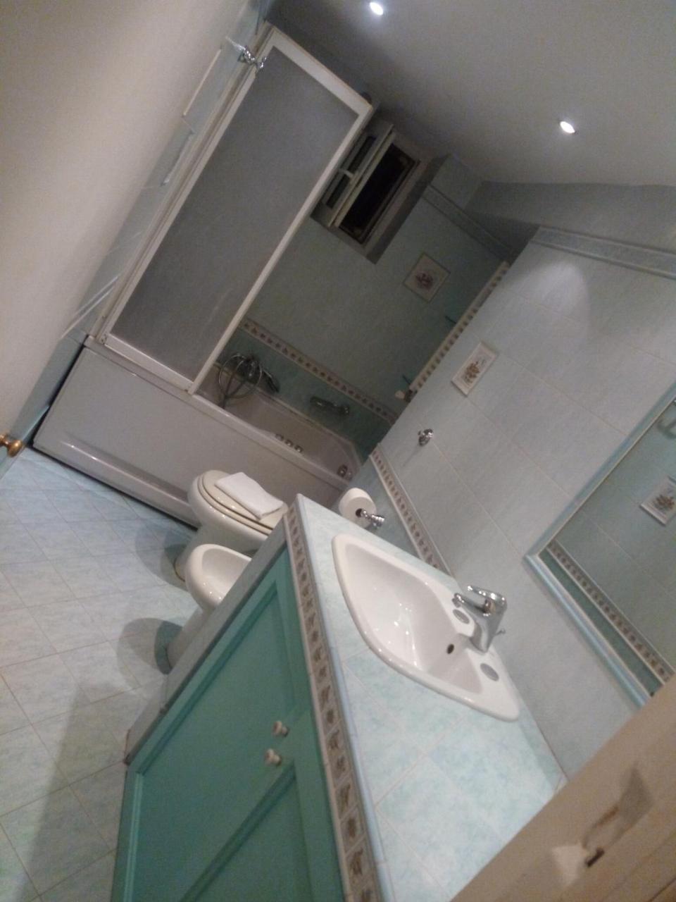 Booking House Рим Екстериор снимка