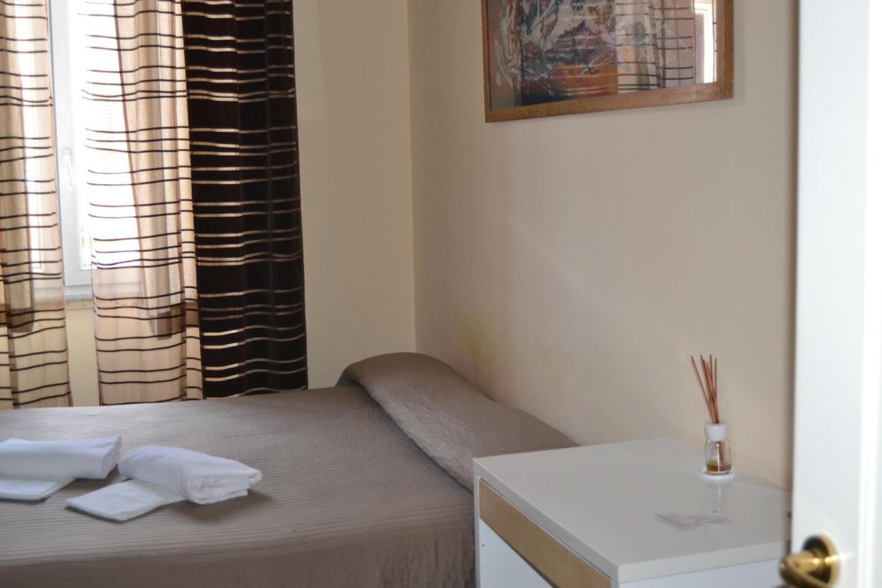 Booking House Рим Екстериор снимка