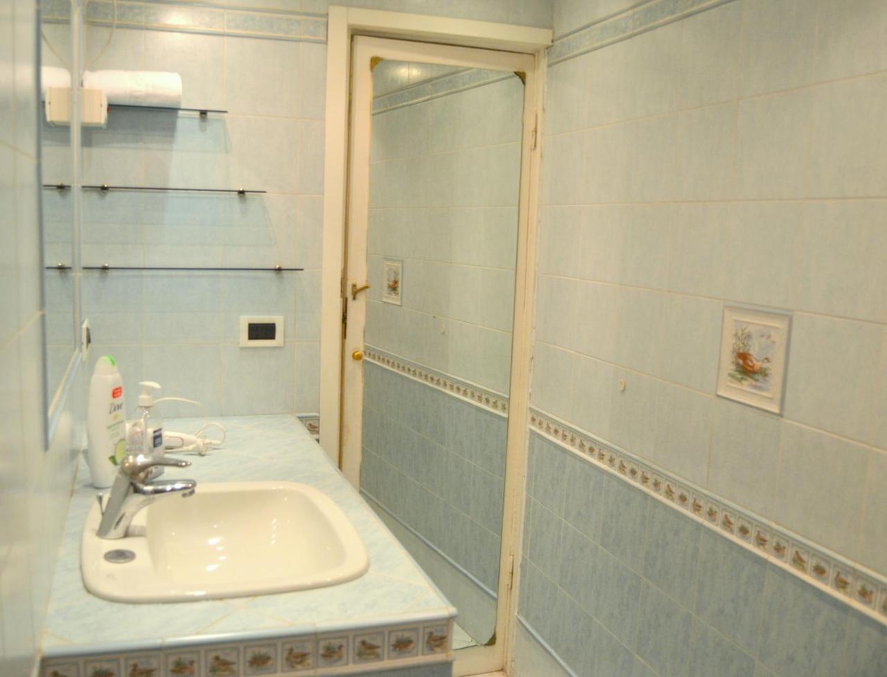 Booking House Рим Екстериор снимка