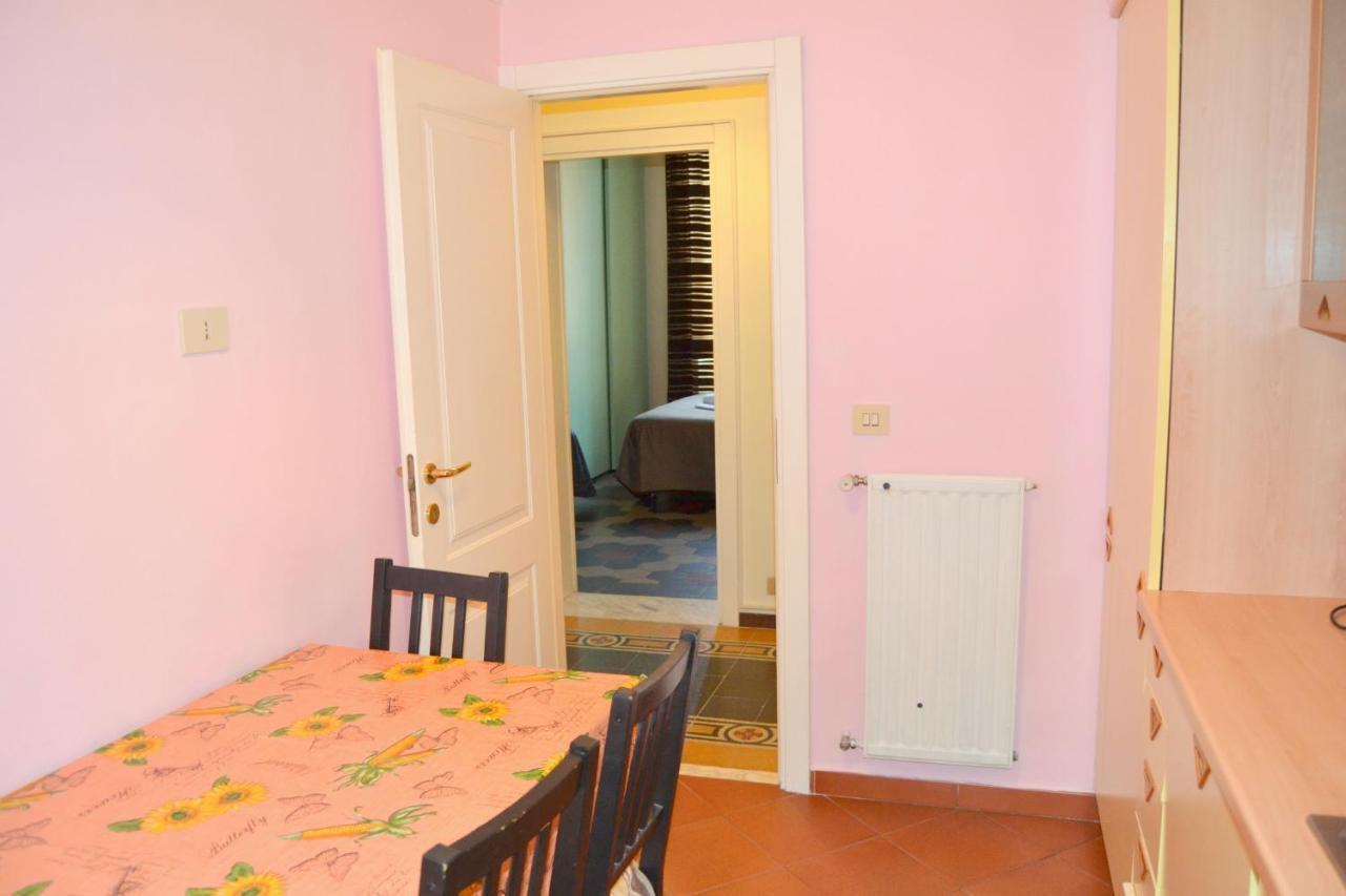 Booking House Рим Екстериор снимка